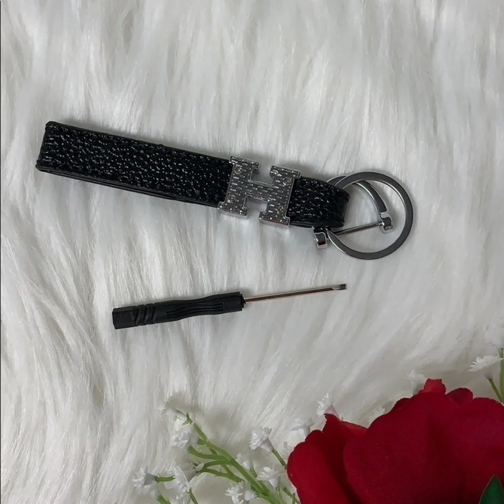 BLACK SILVER H KEYCHAIN BAG CHARM WITH SCREWDRIVER DESIGNER STYLE NEW